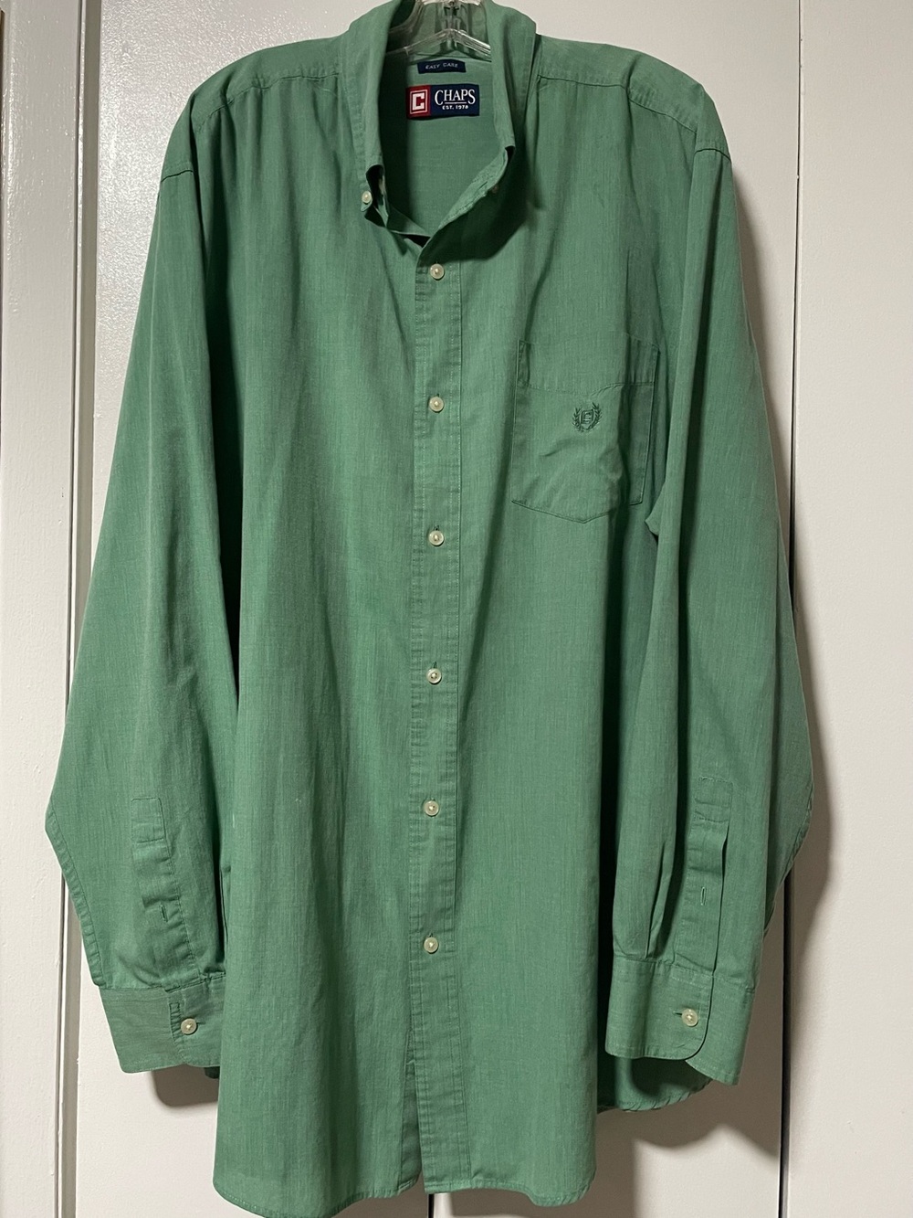 Chaps Men's Button-Down Shirt in Green